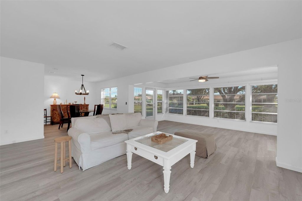 Image 10 of property listing at 5584 BURING COURT, Fort Myers, FL 33919