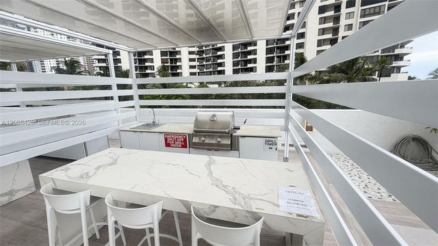 770 Claughton Island Drive 1914, Miami, FL 33131