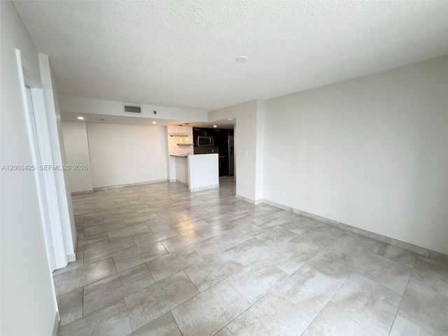 770 Claughton Island Drive 1914, Miami, FL 33131
