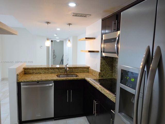770 Claughton Island Drive 1914, Miami, FL 33131