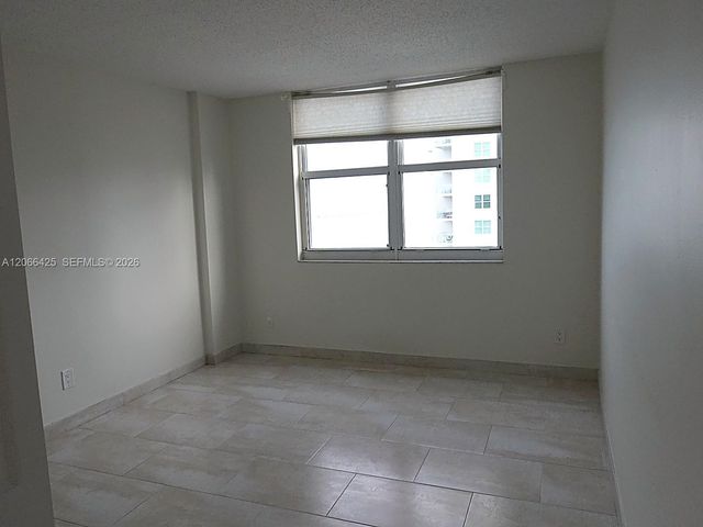 770 Claughton Island Drive 1914, Miami, FL 33131