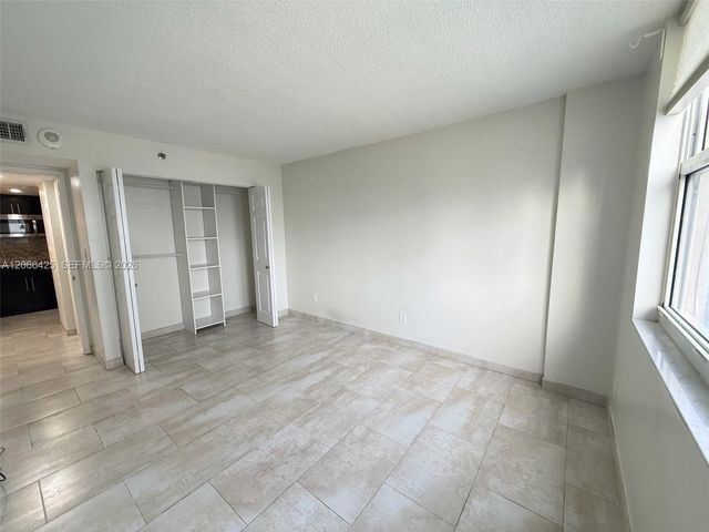 770 Claughton Island Drive 1914, Miami, FL 33131