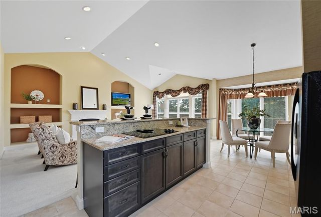 153 Kendall Bluff Court, Chesterfield, MO 63017