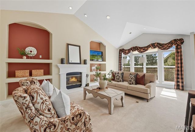 153 Kendall Bluff Court, Chesterfield, MO 63017