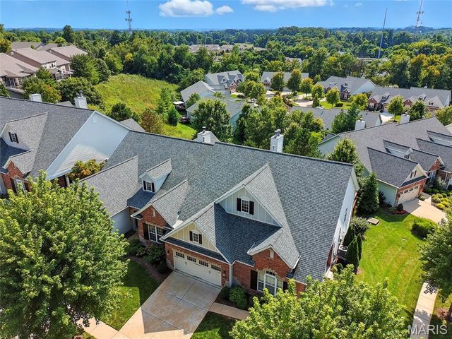 153 Kendall Bluff Court, Chesterfield, MO 63017