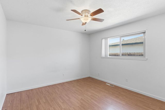 4706 E San Gabriel Avenue, Fresno, CA 93726