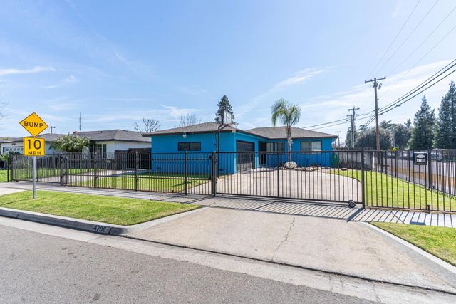 4706 E San Gabriel Avenue, Fresno, CA 93726