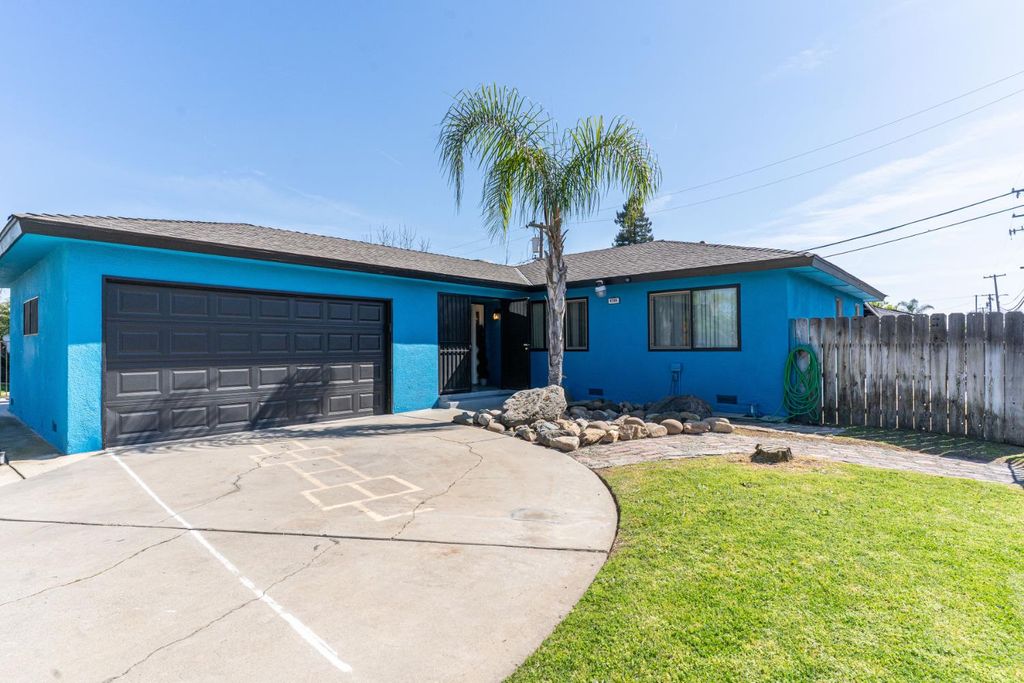 Image 1 of property listing at 4706 E San Gabriel Avenue, Fresno, CA 93726