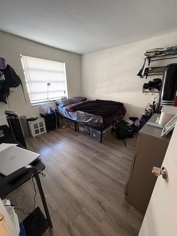 235 Antilla Ave 4, Coral Gables, FL 33134