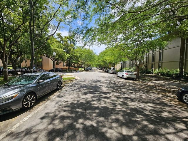 235 Antilla Ave 4, Coral Gables, FL 33134