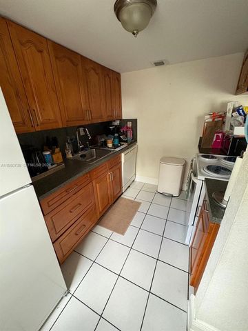 235 Antilla Ave 4, Coral Gables, FL 33134