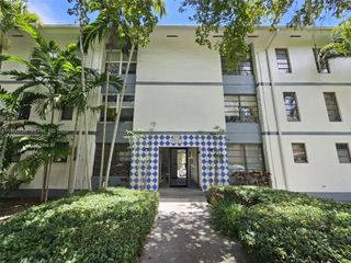 235 Antilla Ave 4, Coral Gables, FL 33134