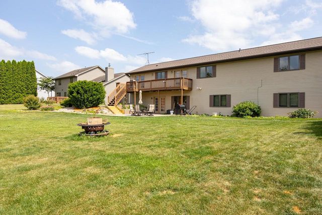 3318 CREEK SIDE DRIVE, Oshkosh, WI 54904