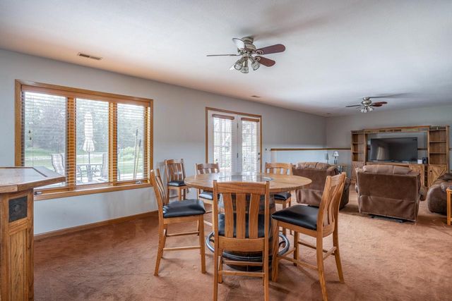3318 CREEK SIDE DRIVE, Oshkosh, WI 54904