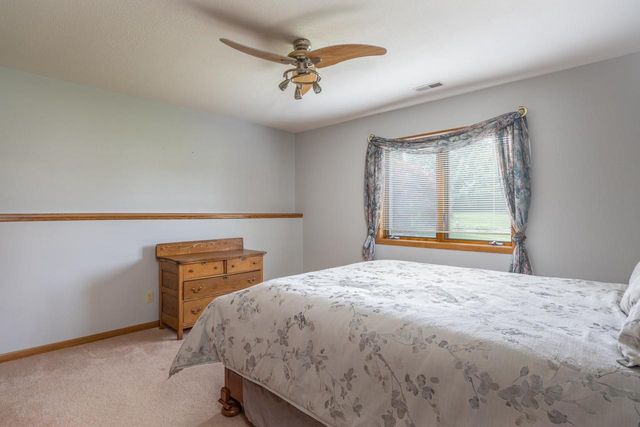 3318 CREEK SIDE DRIVE, Oshkosh, WI 54904