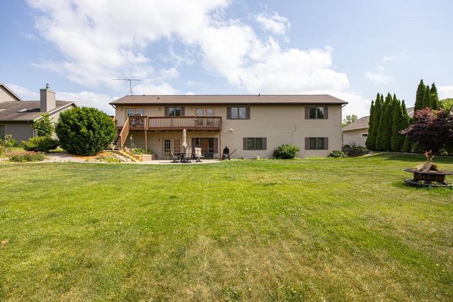 3318 CREEK SIDE DRIVE, Oshkosh, WI 54904