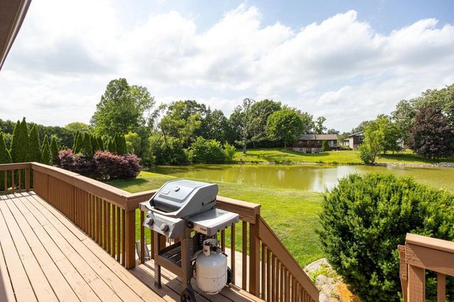 3318 CREEK SIDE DRIVE, Oshkosh, WI 54904