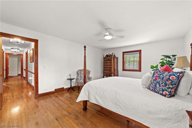 8730 Bainbridge Road, Chagrin Falls, OH 44023
