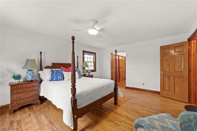 8730 Bainbridge Road, Chagrin Falls, OH 44023