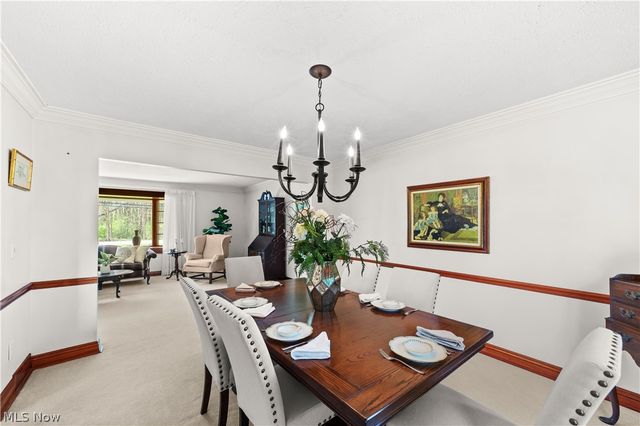 8730 Bainbridge Road, Chagrin Falls, OH 44023