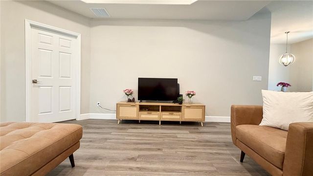 8540 MAGNIFICENT LANE, Groveland, FL 34736