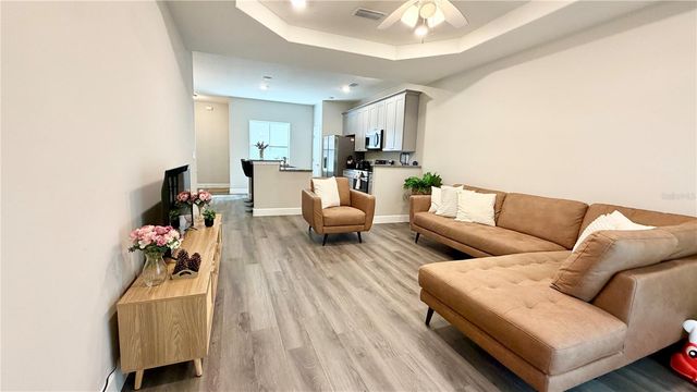 8540 MAGNIFICENT LANE, Groveland, FL 34736