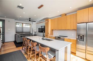 230 SE 7th Street, Bentonville, AR 72712