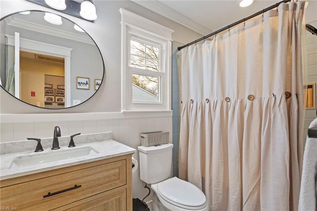 2176 Teasdale DR, Virginia Beach, VA 23454