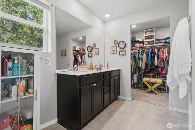 1137 SW Pendleton Way, Port Orchard, WA 98367