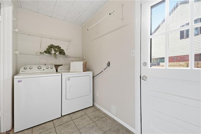 705 Downing LN, Virginia Beach, VA 23452
