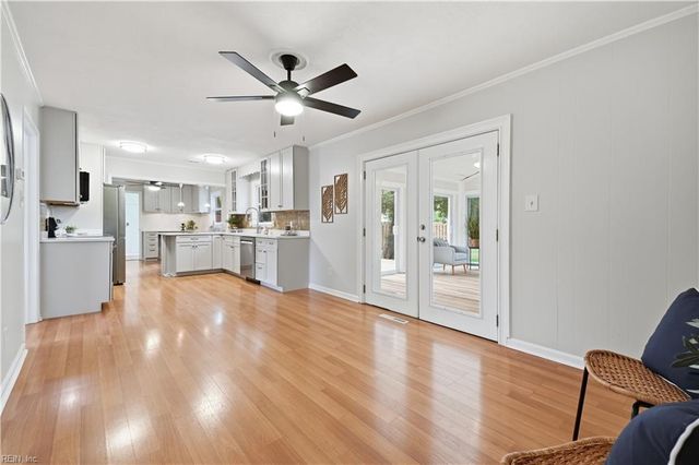 705 Downing LN, Virginia Beach, VA 23452
