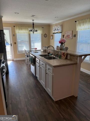50 Meadow View Street, Newnan, GA 30263