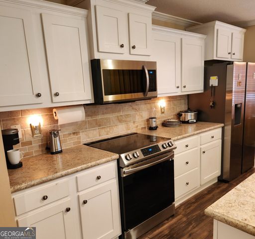 50 Meadow View Street, Newnan, GA 30263