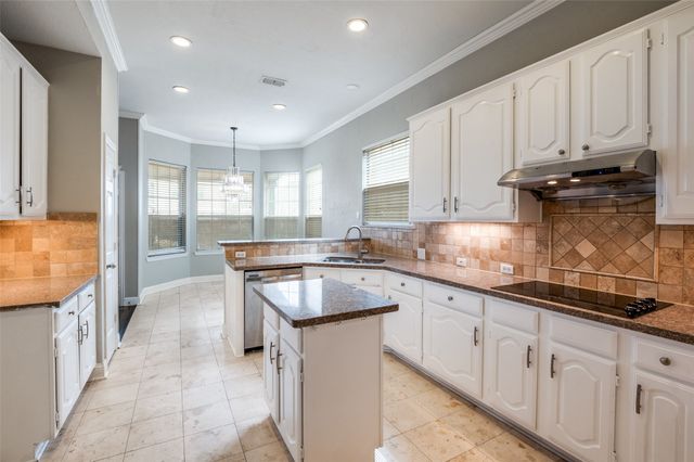 3606 Waynoka Drive, Carrollton, TX 75007