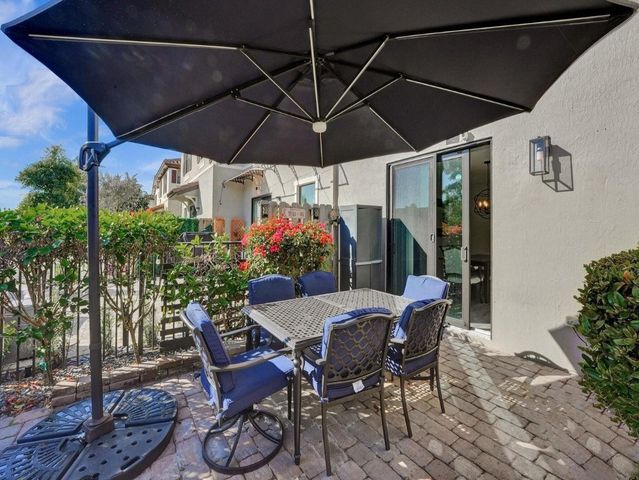 5327 Santa Maria Avenue, Boynton Beach, FL 33436