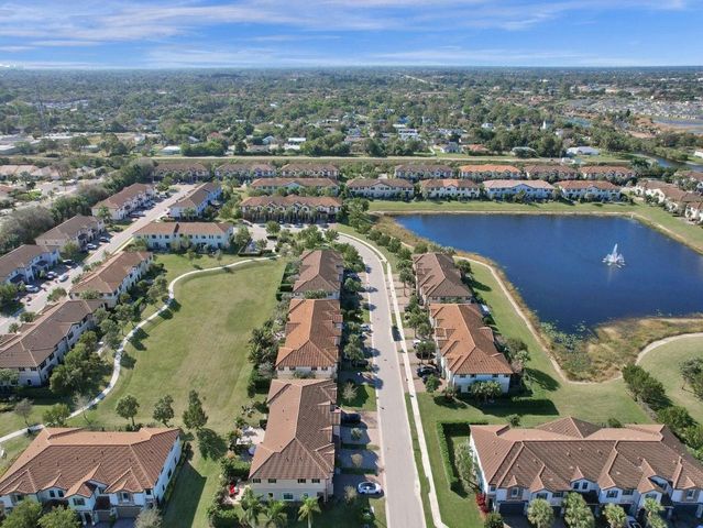 5327 Santa Maria Avenue, Boynton Beach, FL 33436