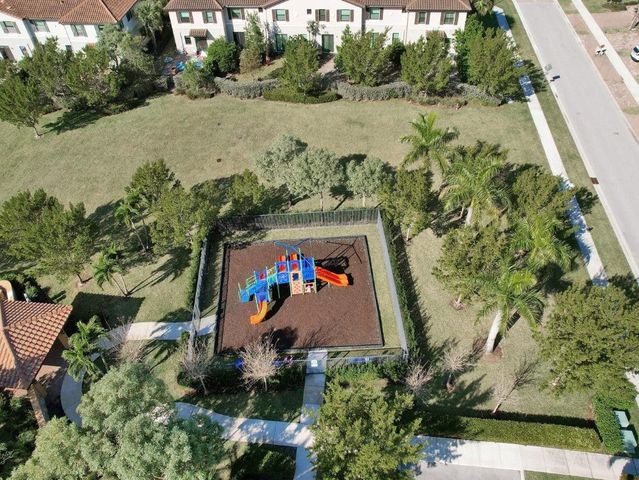 5327 Santa Maria Avenue, Boynton Beach, FL 33436