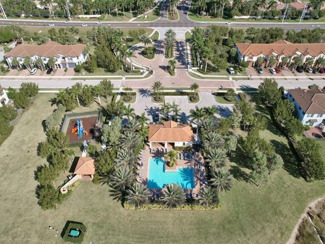 5327 Santa Maria Avenue, Boynton Beach, FL 33436