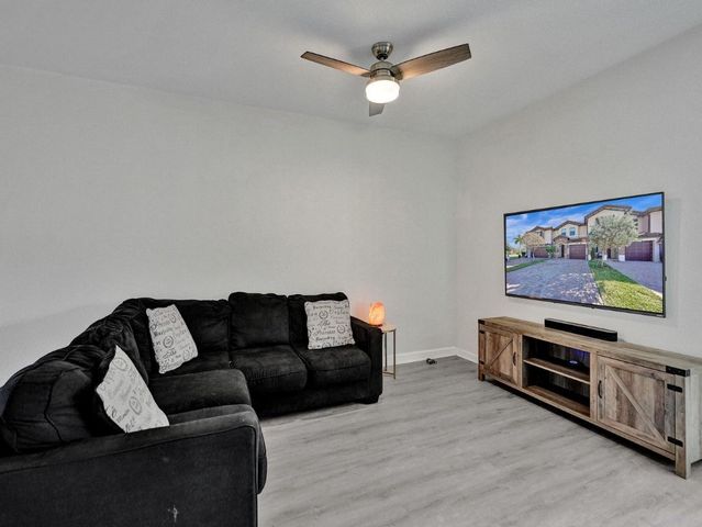 5327 Santa Maria Avenue, Boynton Beach, FL 33436