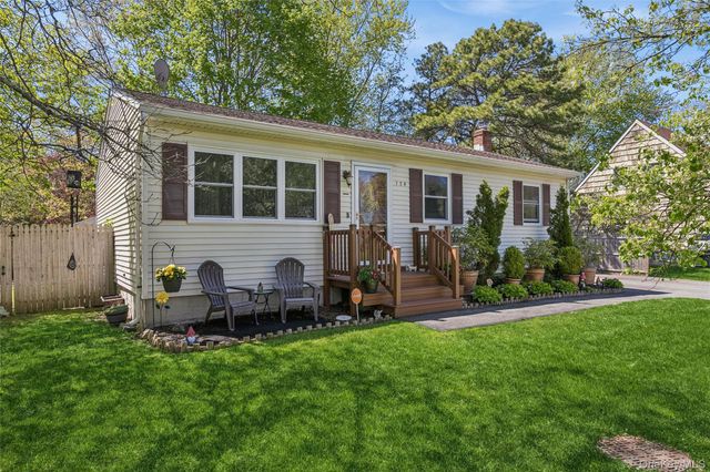 126 New Jersey Avenue, Bellport, NY 11713