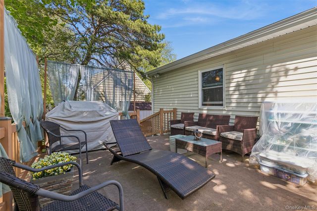 126 New Jersey Avenue, Bellport, NY 11713