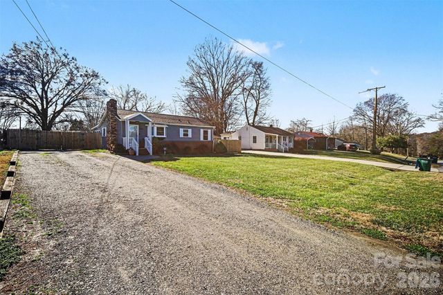 410 E Indiana Avenue, Bessemer City, NC 28016