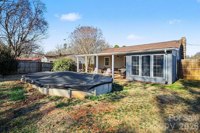 410 E Indiana Avenue, Bessemer City, NC 28016