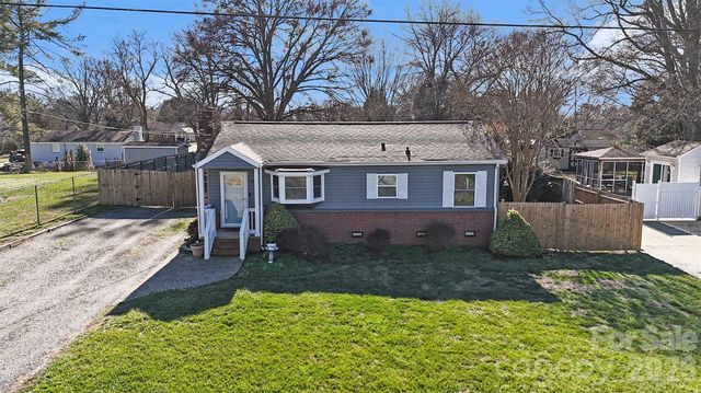 410 E Indiana Avenue, Bessemer City, NC 28016