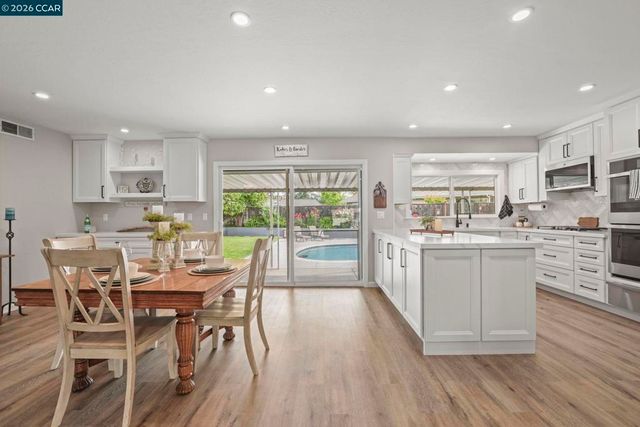 5187 Greenmeadow Dr, Concord, CA 94521