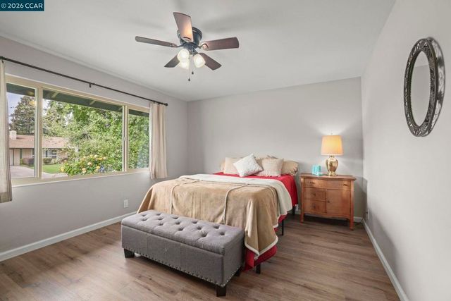 5187 Greenmeadow Dr, Concord, CA 94521
