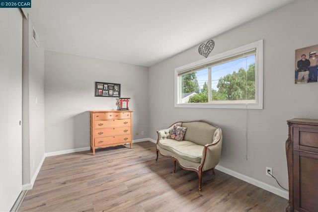 5187 Greenmeadow Dr, Concord, CA 94521