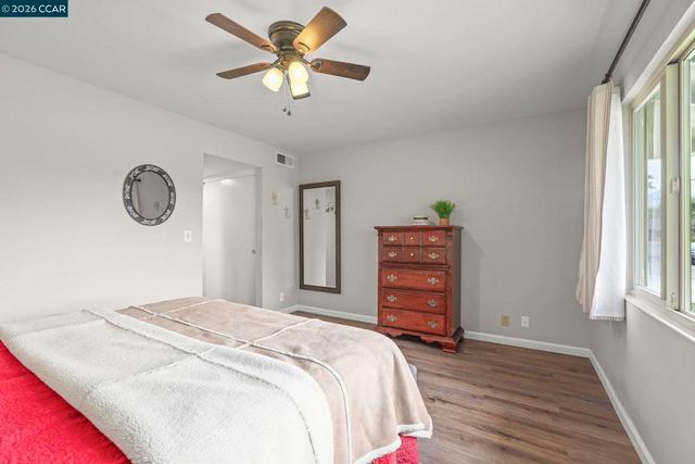 5187 Greenmeadow Dr, Concord, CA 94521