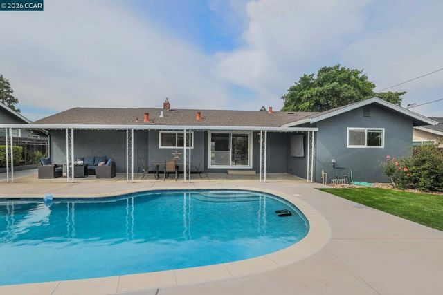 5187 Greenmeadow Dr, Concord, CA 94521