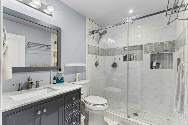 2113 Victoria Road, Carrollton, TX 75007